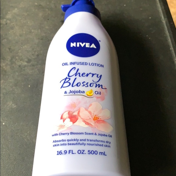 Nivea bundle! - Picture 3 of 3